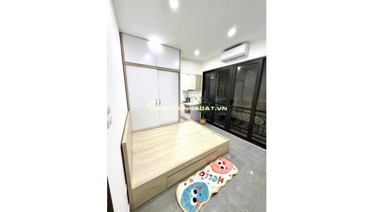 CCMN Nguyễn Chính - Tân Mai DT46m x 6 tầng, full nội thất, thang máy. Gần phố, dòng tiền